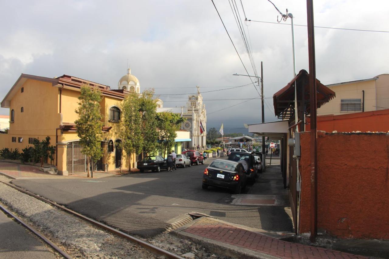 Casa Mora B&B Cartago Bagian luar foto